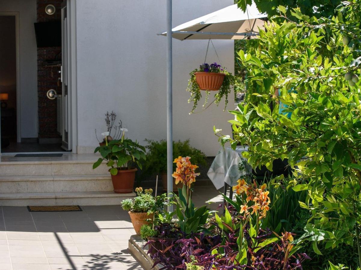 Apartments Beba - Peaceful Location Trogir Bagian luar foto