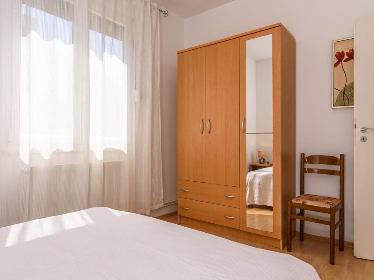 Apartments Beba - Peaceful Location Trogir Bagian luar foto