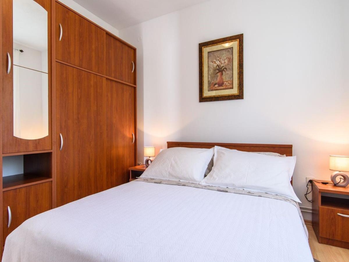 Apartments Beba - Peaceful Location Trogir Bagian luar foto