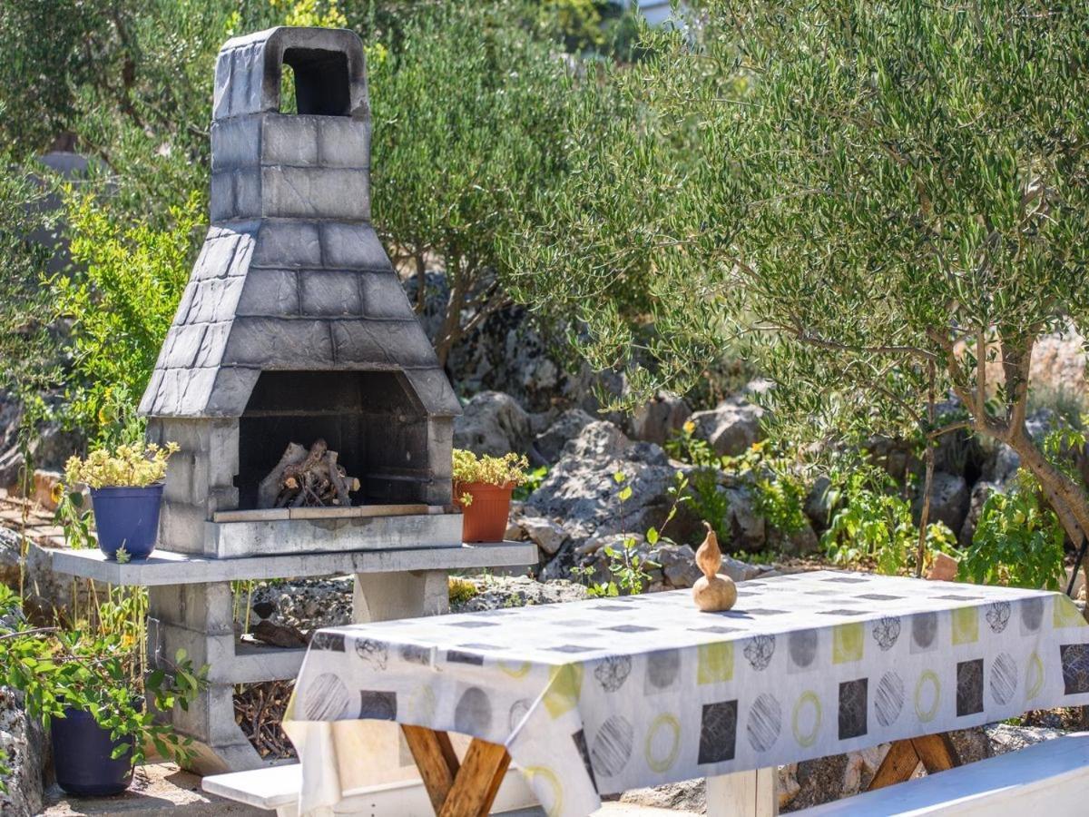 Apartments Beba - Peaceful Location Trogir Bagian luar foto