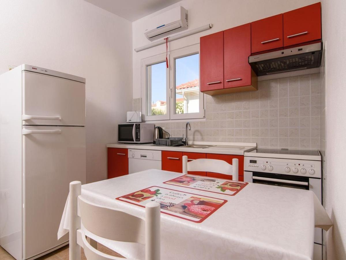 Apartments Beba - Peaceful Location Trogir Bagian luar foto